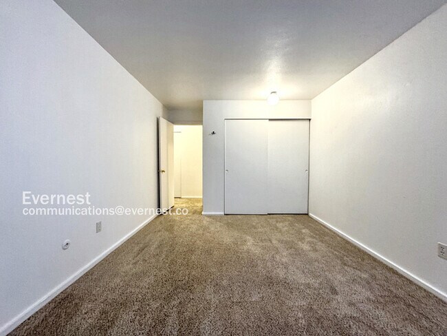 Building Photo - 8060 Niwot Rd