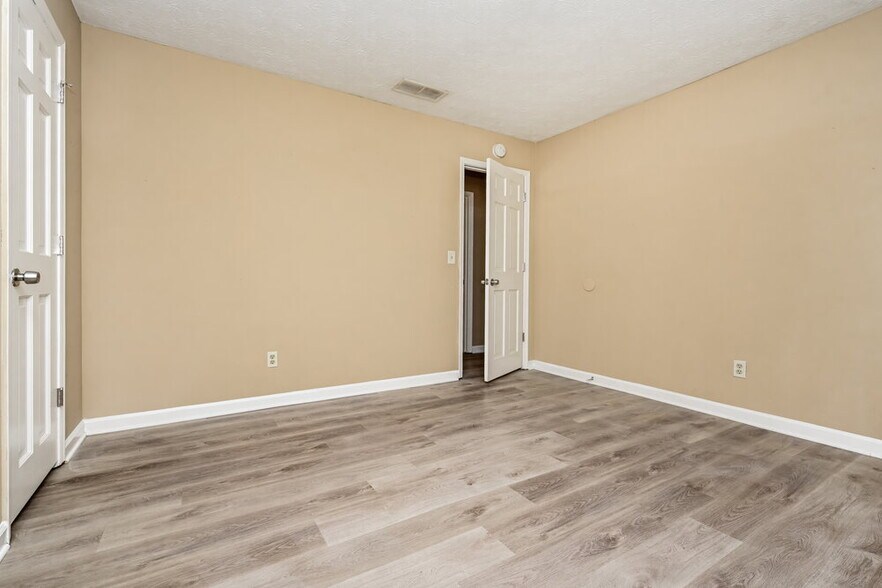 Building Photo - 613 Almand Branch Rd SE