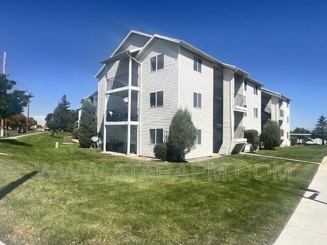 Primary Photo - 4984 W 4850 S
