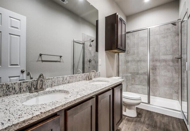 Building Photo - 3412 Scott Cir