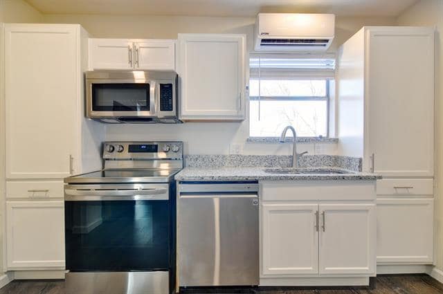 Building Photo - 1517 Mary K Ln