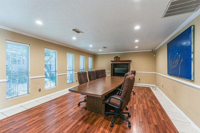 Building Photo - 1500 Bay Area Blvd