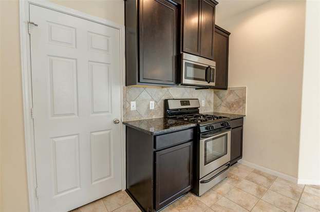 Building Photo - 8023 Villa Lago Ln