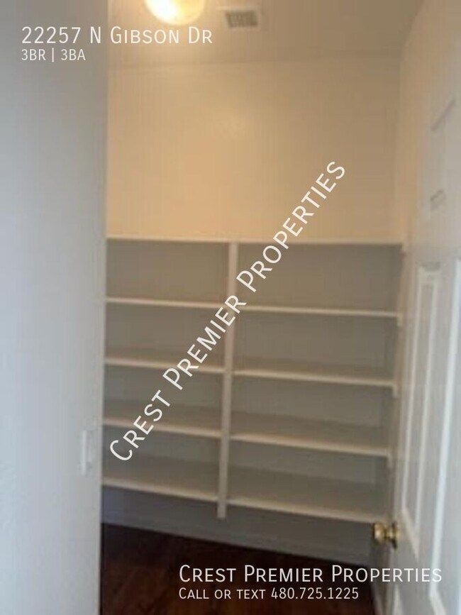 Building Photo - 22257 N Gibson Dr