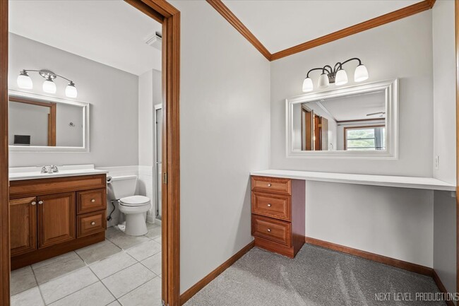 Building Photo - 30 Crofton Ct