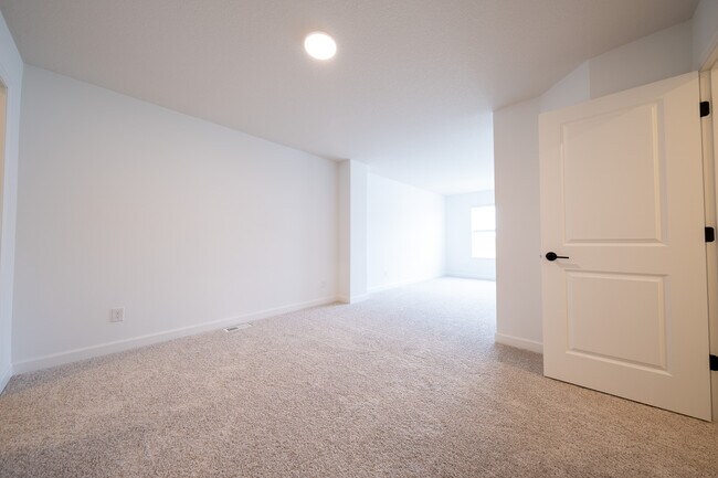 Building Photo - 21618 Orchid Path