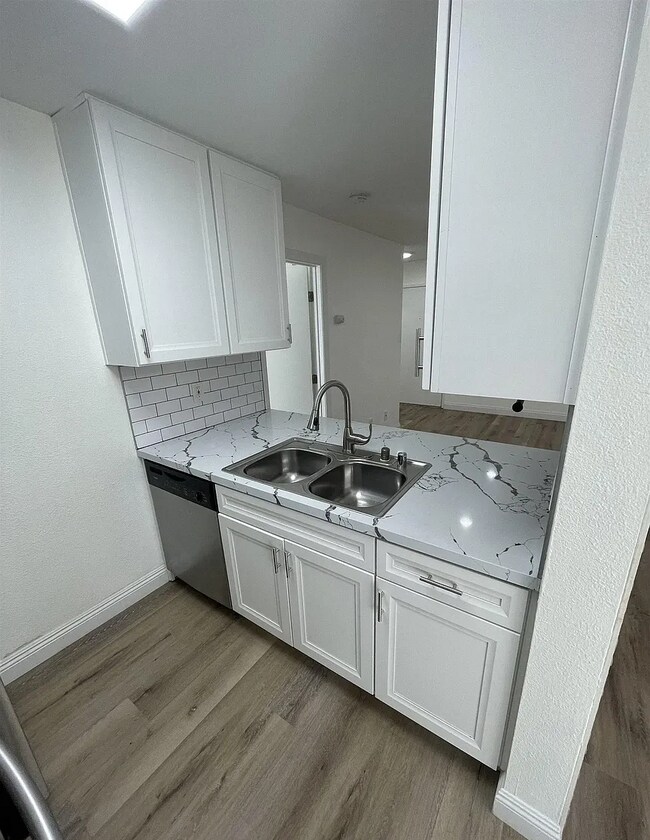 Building Photo - 4860 Rolando Ct