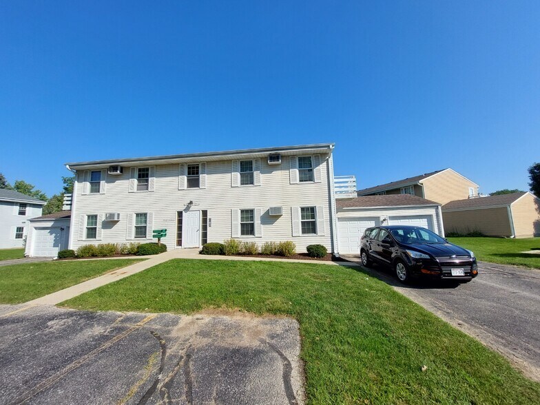Primary Photo - W156N11533 Fond du Lac Ave