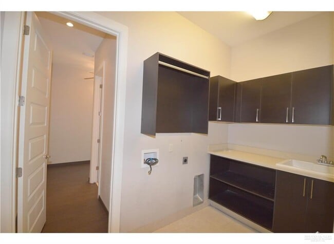 Building Photo - 3600 Denia Ct