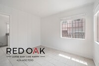 Building Photo - 1036 Chestnut Ave