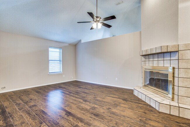 Building Photo - 3 Bedroom in Coppell - Large Trees and Fenced Yard