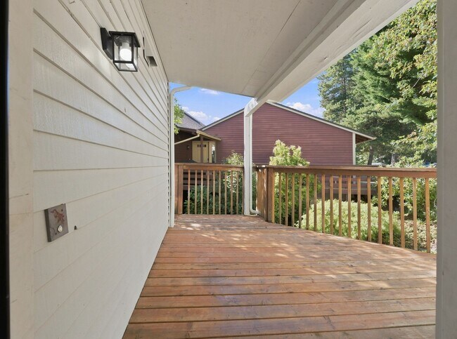 Building Photo - 4965 SW 152nd Ave
