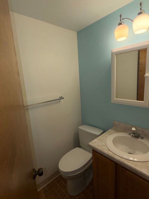 Building Photo - 142 Northwood Dr