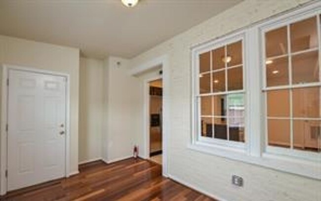 Building Photo - 1721 West Virginia Ave NE