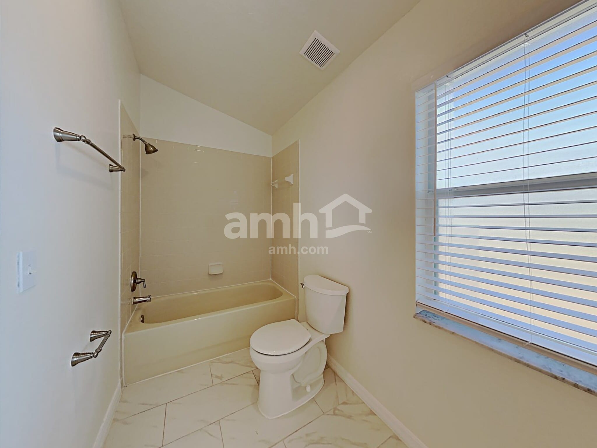 Building Photo - 311 Hartwell Ln