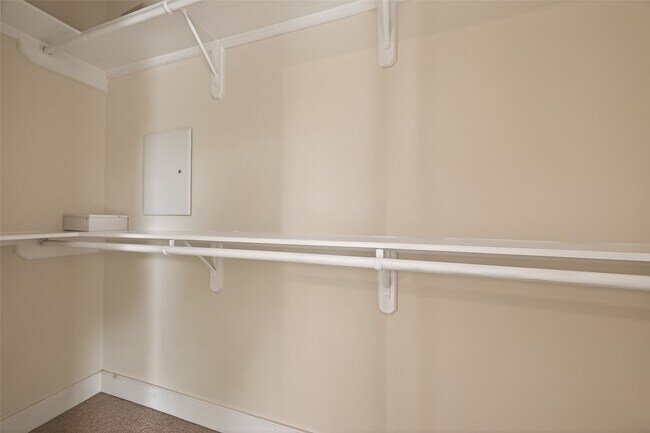 Building Photo - 1342 Rutland St