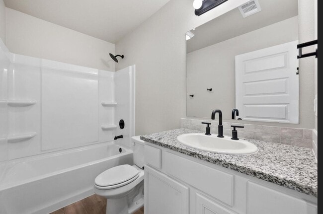Building Photo - Coming soon - 3 bed 3 bath 2 car garage in...