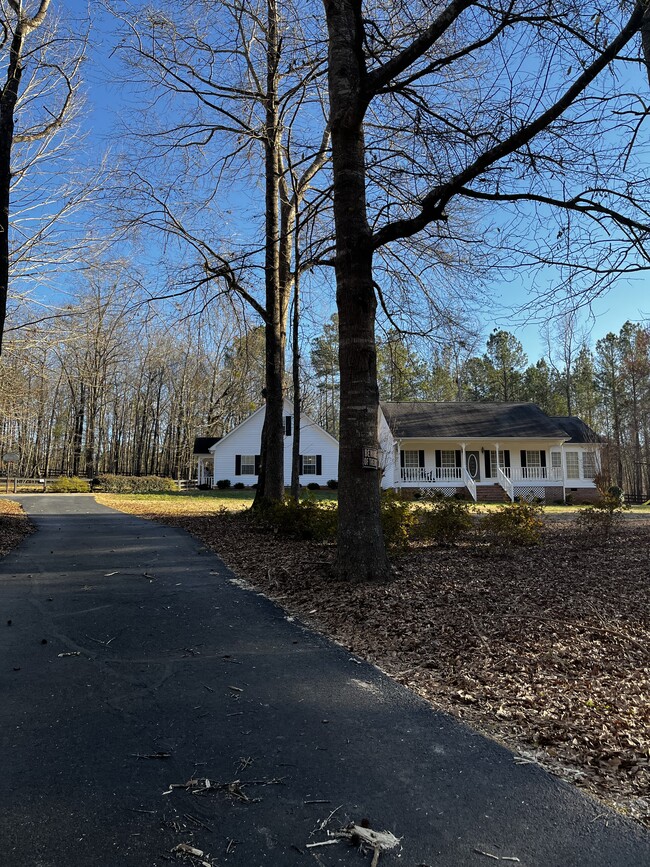 Building Photo - 9888 Whitehouse Pkwy