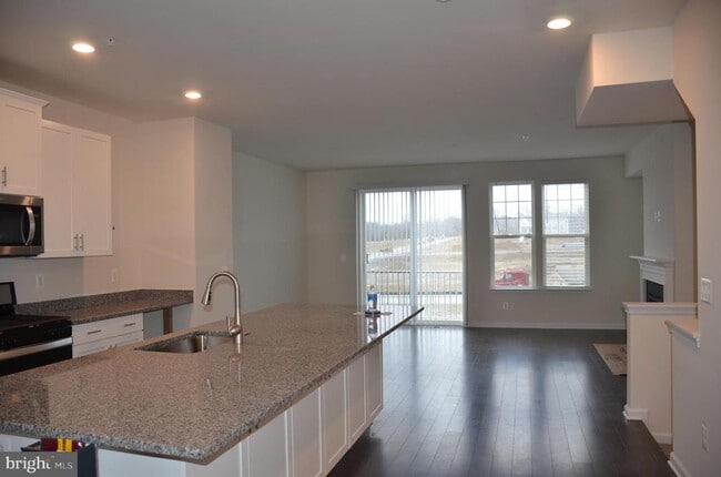 Building Photo - 5609 Tallyn Hunt Pl