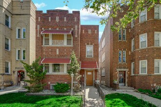 Building Photo - 8233 S Langley Ave
