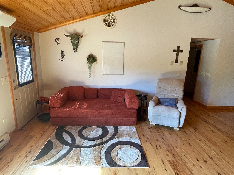 Building Photo - 7384 S Susquehanna Trail