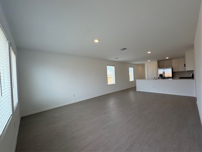 Building Photo - 5727 Little Redwing Dr