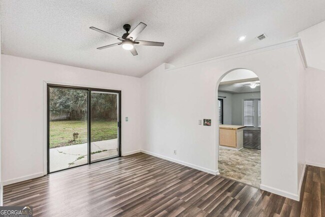 Building Photo - Available Today!