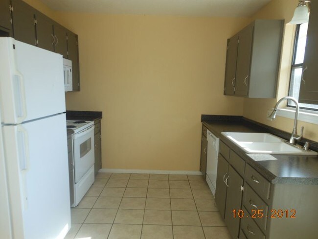 Building Photo - 201 Jason Dr