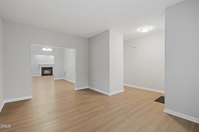 Building Photo - 108 Henson Pl