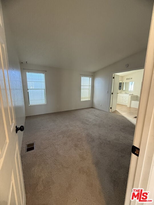 Building Photo - 3150 Stone Ave