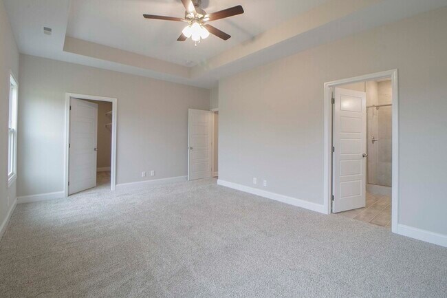 Building Photo - 2074 Ireland Wy