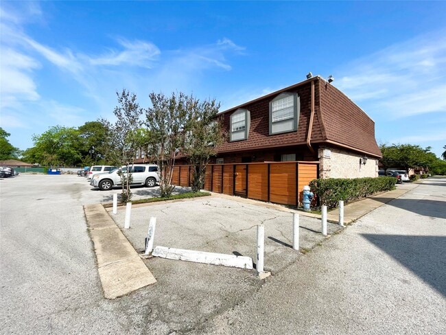 Building Photo - 9303 Hammerly Blvd