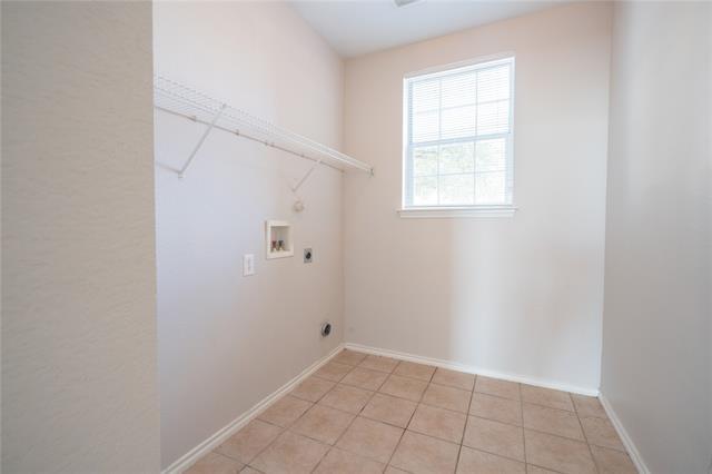 Building Photo - 524 Zachum Dr