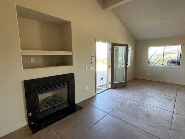 Building Photo - 12478 Hillpoint Ct