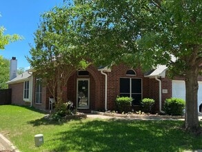 Building Photo - 5827 Silver Sage Ln