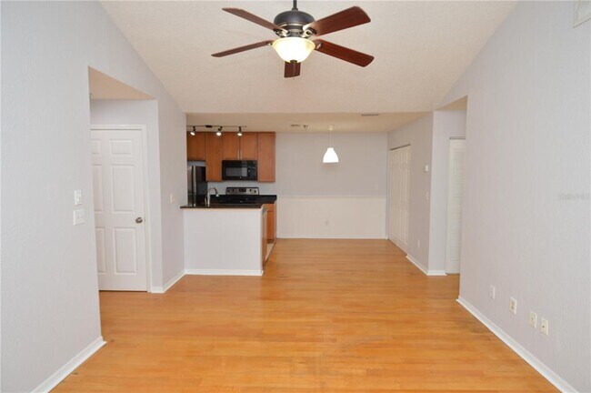 Building Photo - 10263 Gandy Blvd N