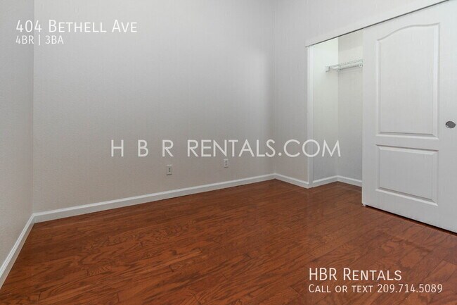 Building Photo - 404 Bethell Ave