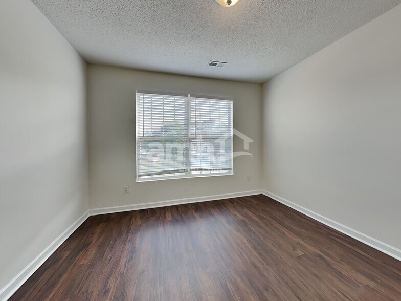 Building Photo - 4808 Cardinal Grove Blvd