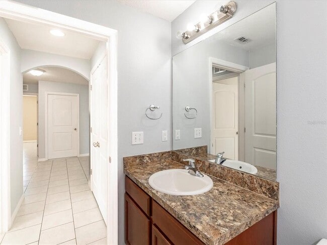 Building Photo - 5555 Maggiore Blvd