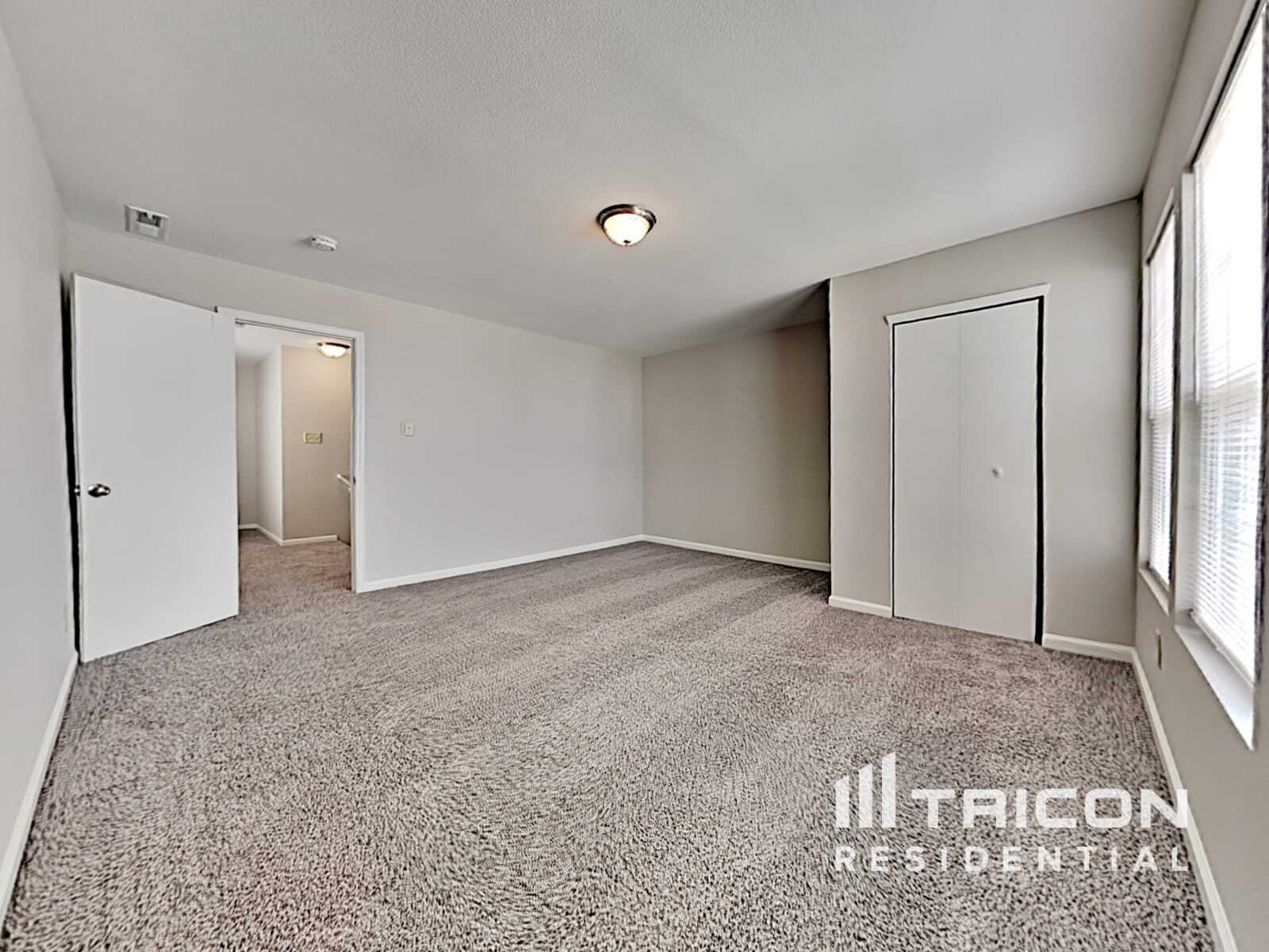 Building Photo - 1413 Bluestem Dr