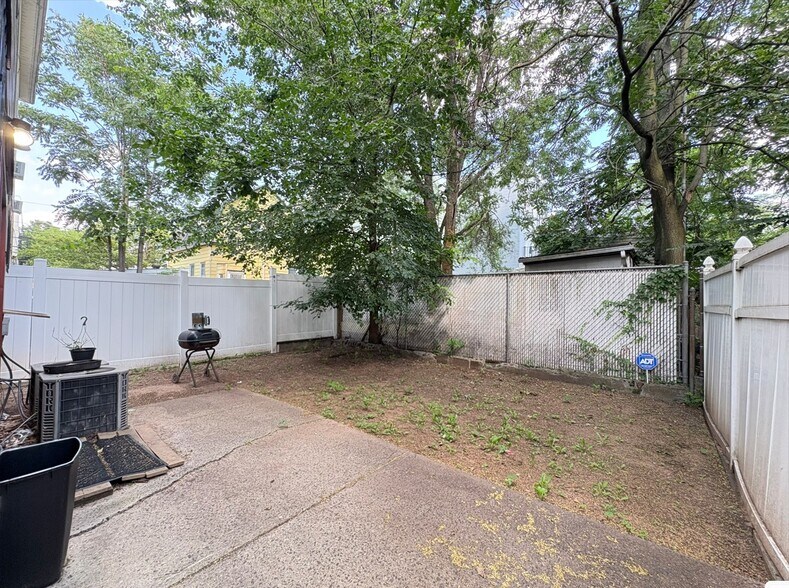 466 Kennedy Blvd 1G - 466 Kennedy Blvd