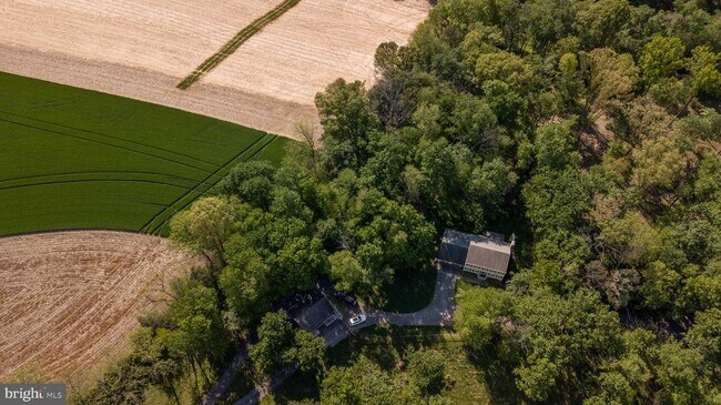 Building Photo - 14815 Hanover Pike