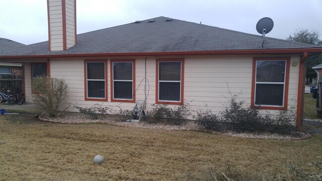 Building Photo - 413 Peaceful Haven Way