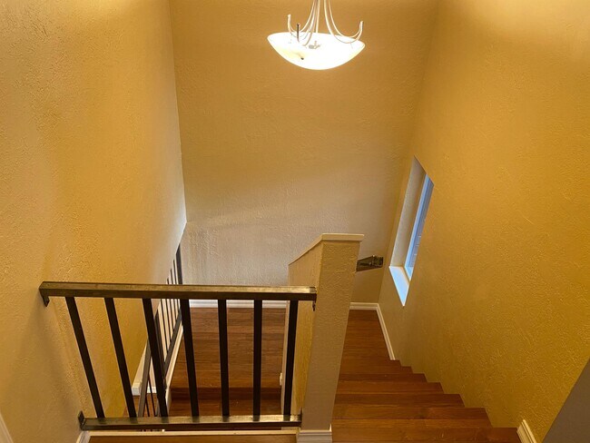 Building Photo - 73 Ace Ct