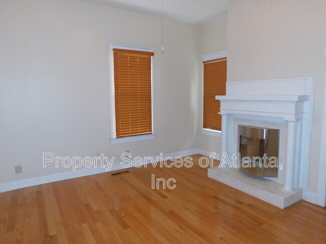 Building Photo - 675 Grady Pl SW