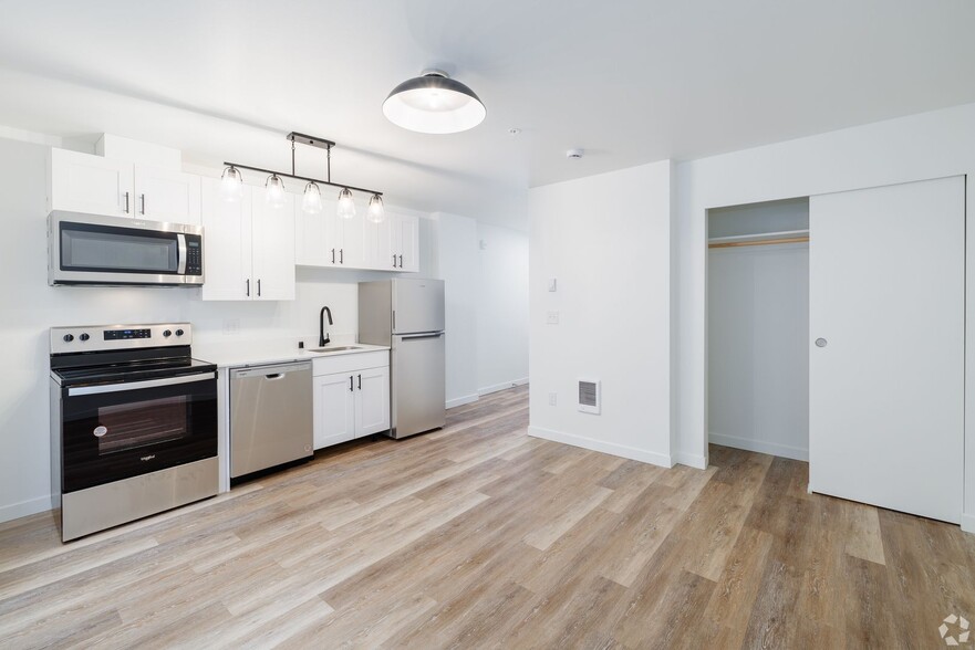 Interior Photo - Bode @ Lake City