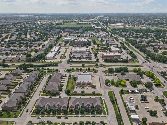 Building Photo - 3012 Gaylord Dr