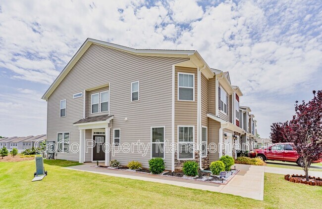 Building Photo - 412 Yellow Fox Rd