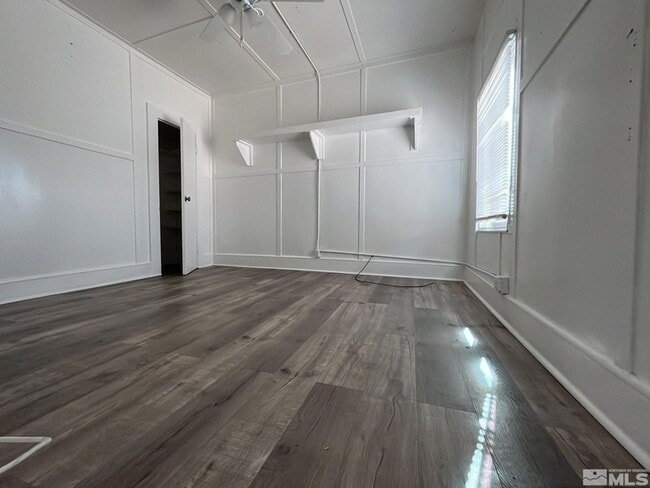 Building Photo - 1027 1/2 W 2nd Street Unit