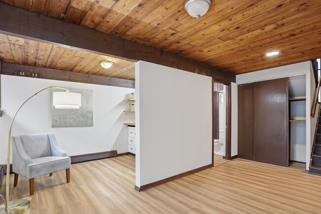 Building Photo - 234 Tophet Rd